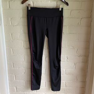 Danskin Now size XS black with down the side stretchy running workout leggings
